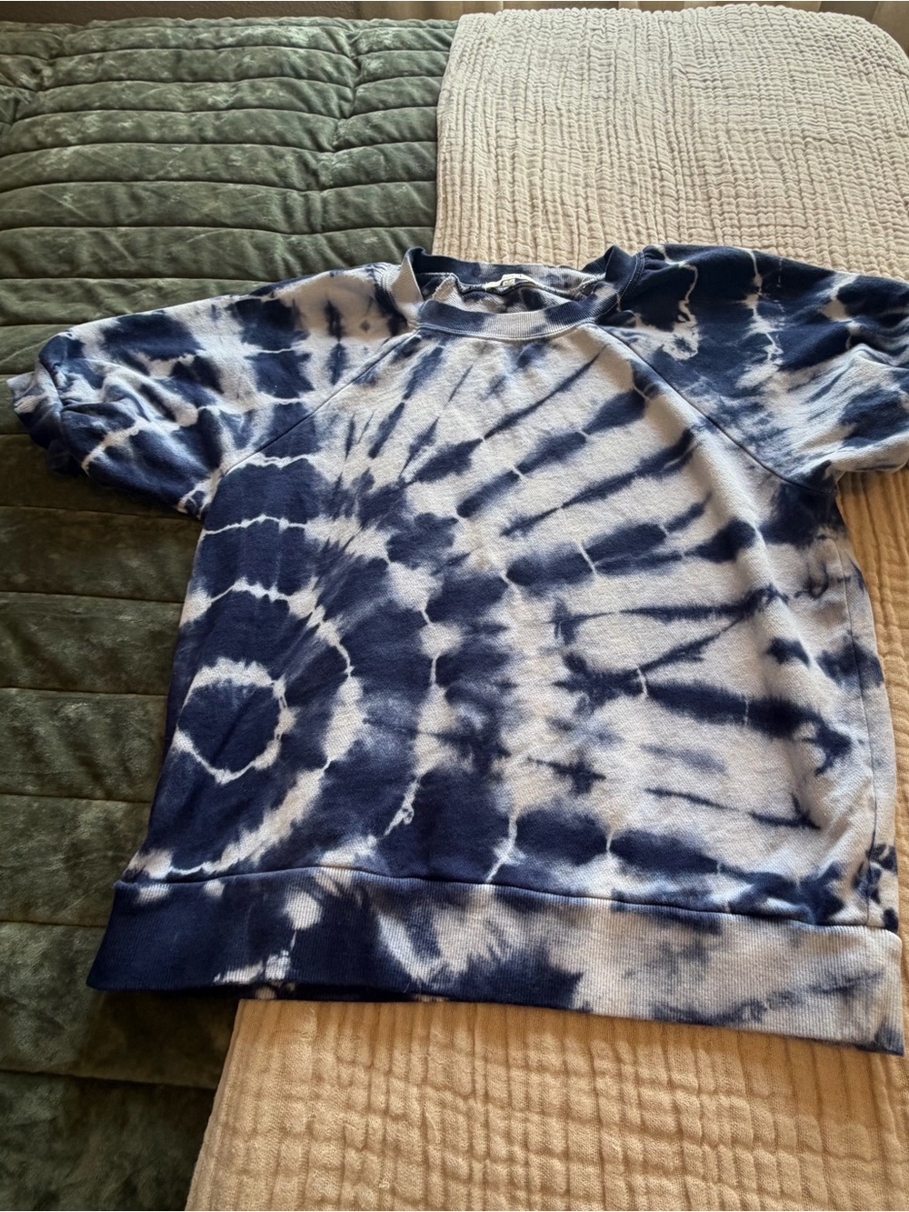 Z Supply Navy & White Tie-Dye Short Sleeve Sweatshirt